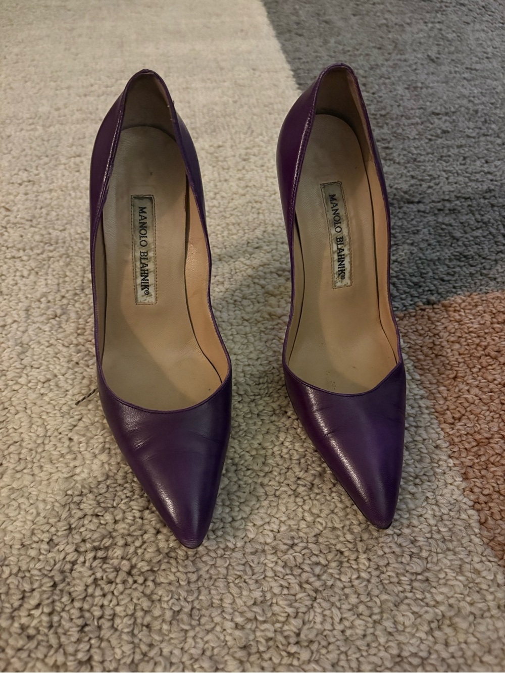 Manolo Blahnik Violet Leather Pointed-Toe Pumps